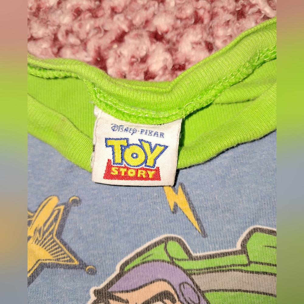 Buzz Lightyear sleep shirt - Picture 3 of 6